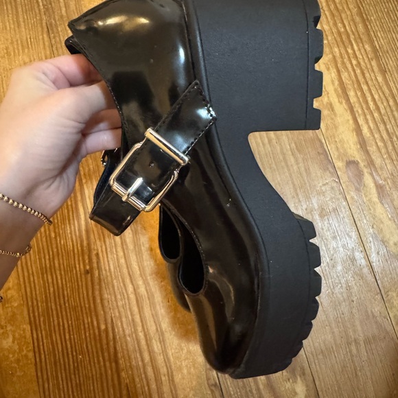 GB Black Platform Mary Jane Shoes - Picture 4 of 4
